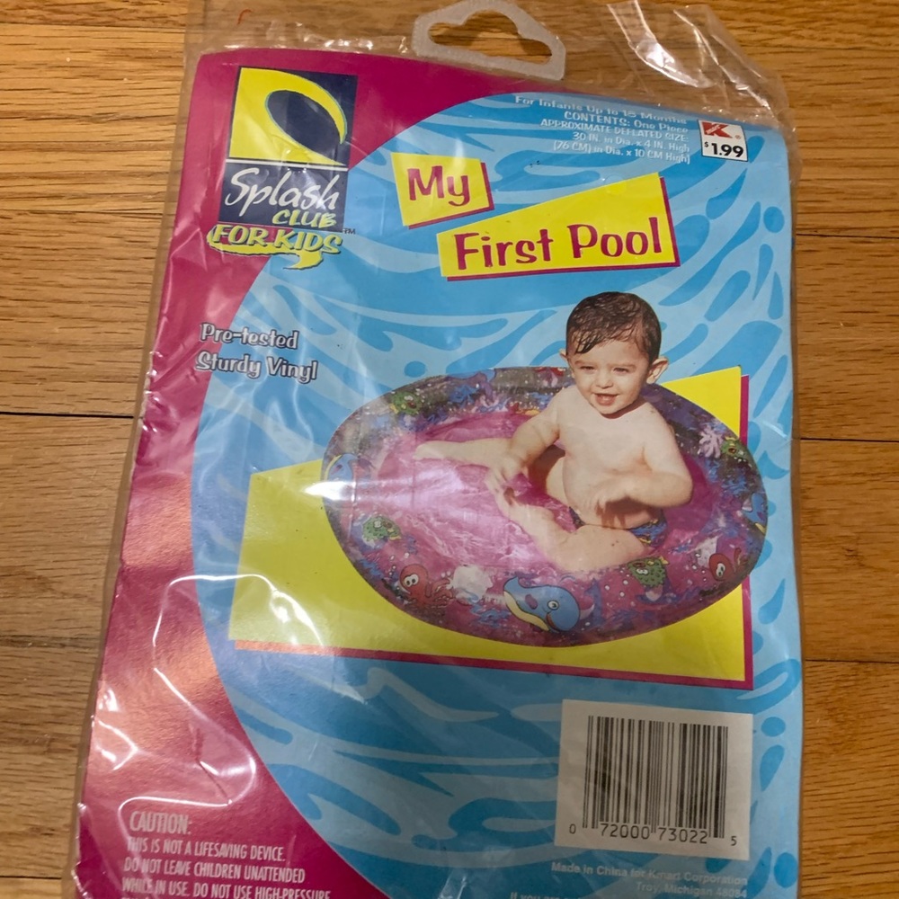 Splash club pool for kids